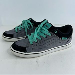 VANS Skyla Women’s Sneakers Shoe Low Top Gray Fabric Black Tiffany Blue Size 6.5